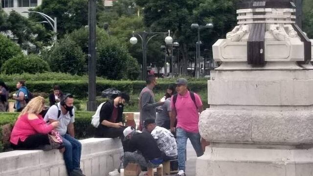 Boleros extorsionando