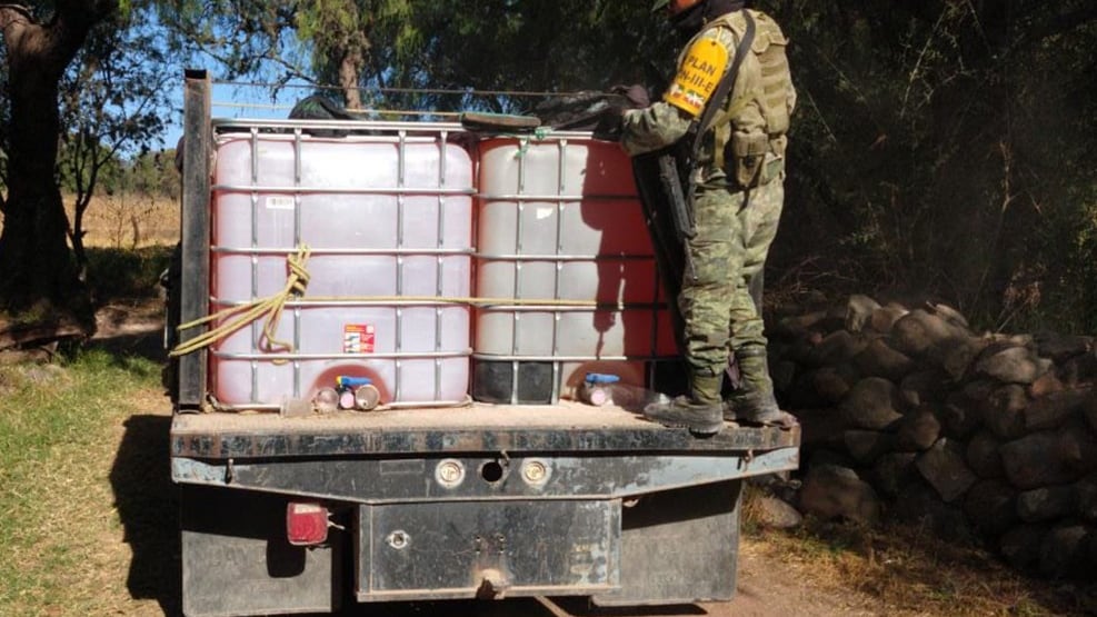 Secretaría de Defensa Nacional asegura tomas clandestinas