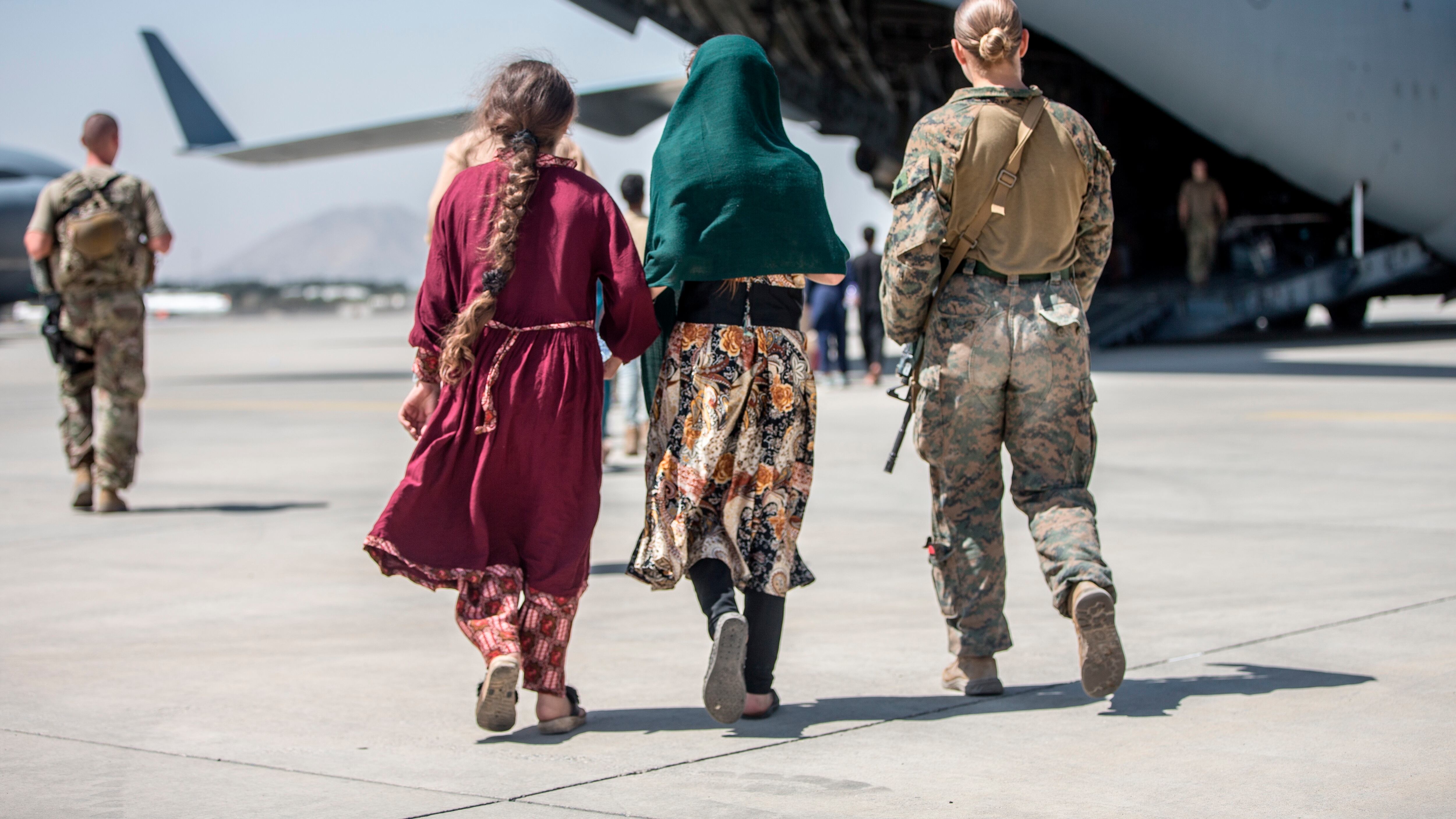 Familia afgana que fue deportada recibe condición de asilo político