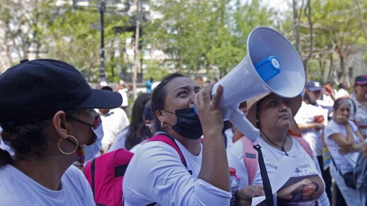 Muere madre buscadora Teresa González Murillo tras intento de secuestro en Guadalajara, Jalisco