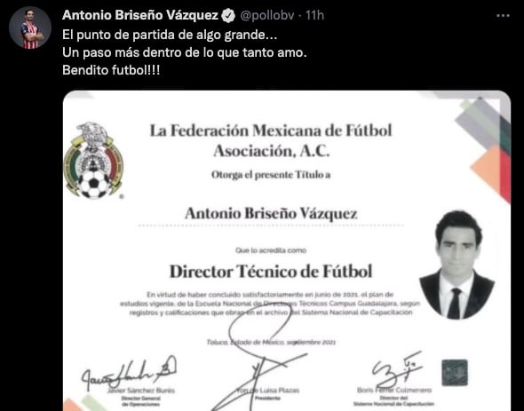 Pollo Briseño presumió su titulo como DT