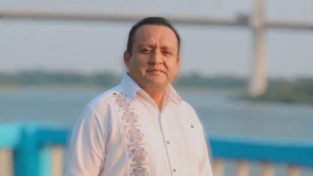 ¿Quién es Raúl González Martínez?
