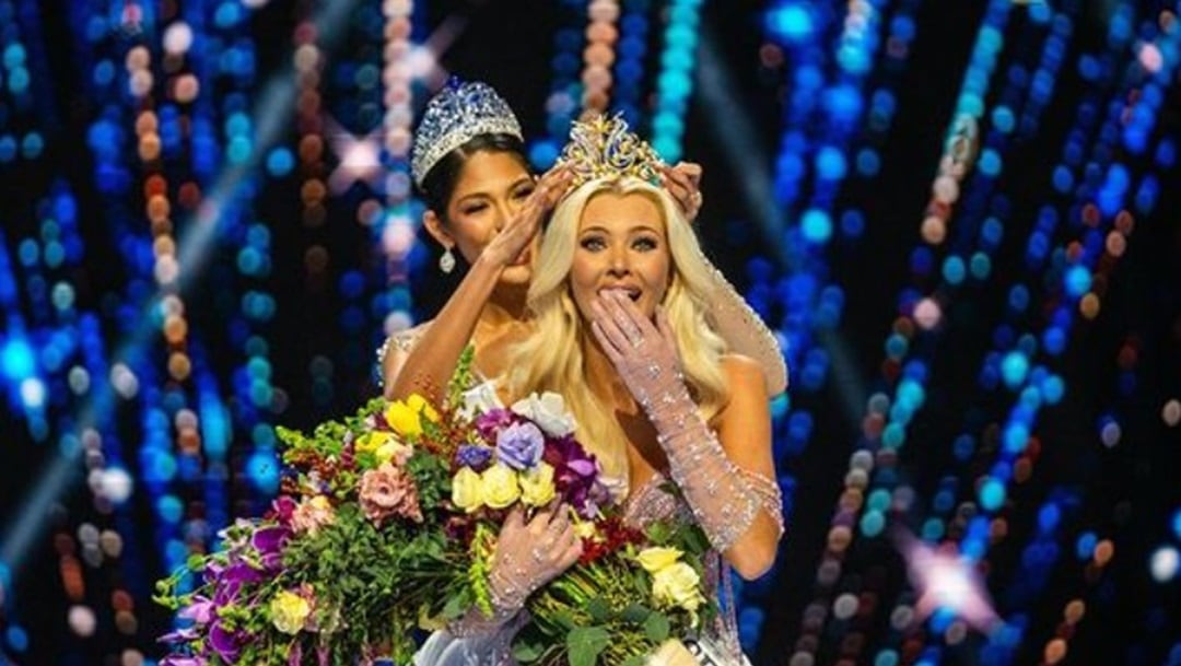 Victoria Kjær Theilvig, representante de Dinamarca, se corona como Miss Universo 2024