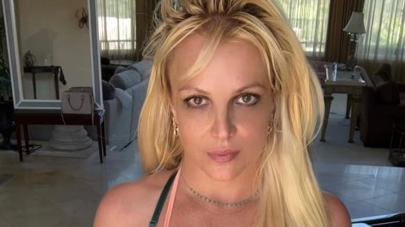 Britney Spears se paseó desnuda por un hotel de lujo y terminó siendo corrida por “incomodar”
