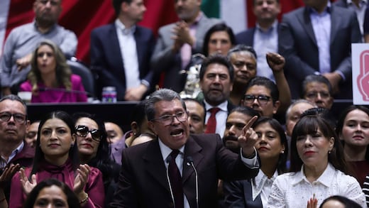 Monreal deja a Morena castigo por diputadas rebeldes