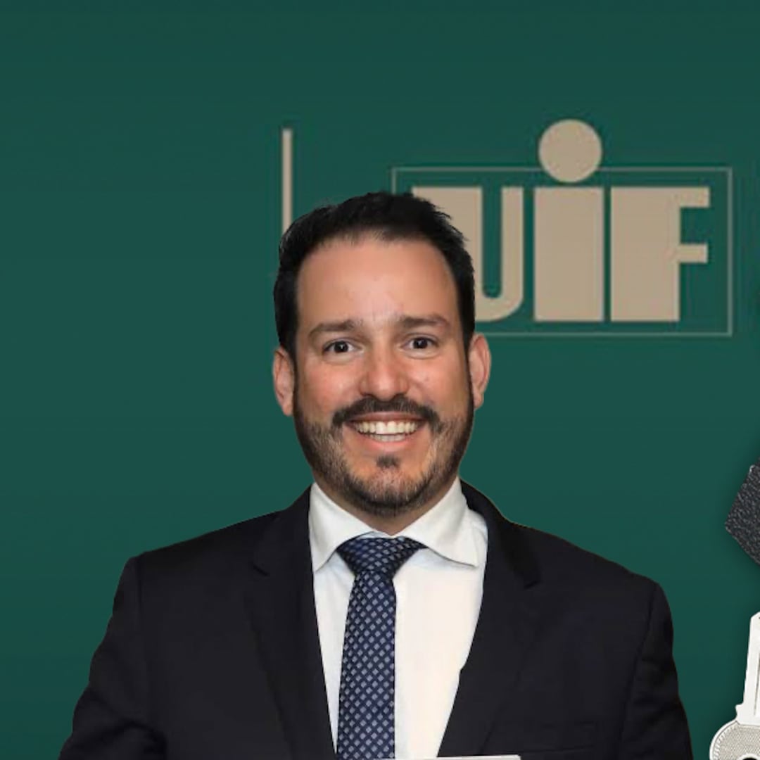UIF bloquea cuentas de Ricardo Velarde, exsecretario de Economía de Sinaloa