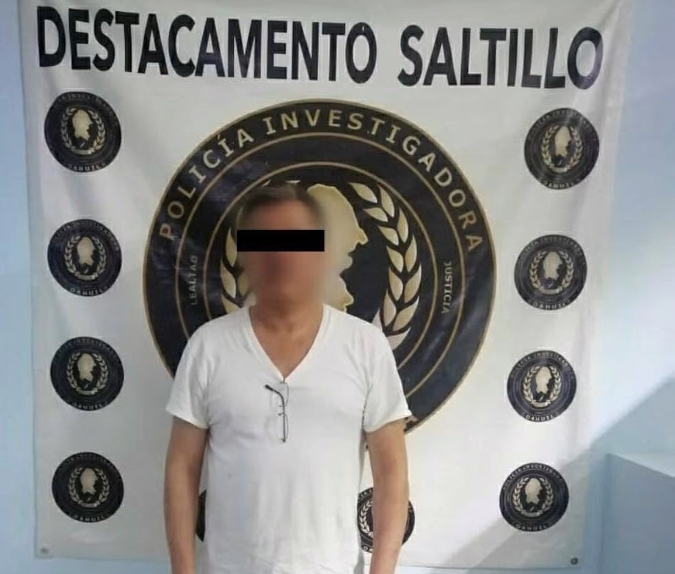 Subdirector de primaria detenido