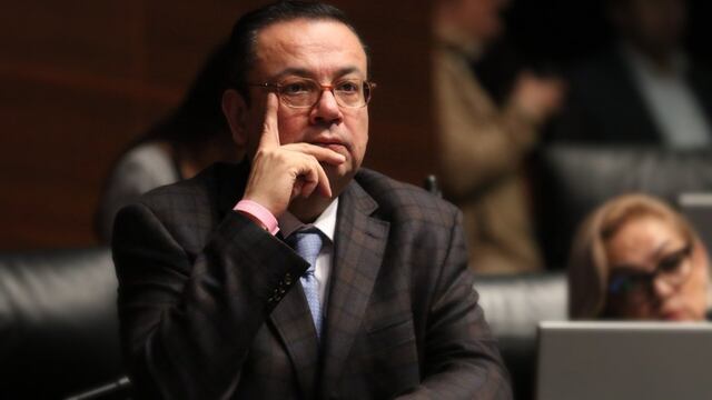 Otorgan licencia a Germán Martínez, va como director del IMSS