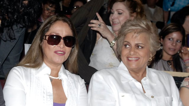 Tina Galindo junto a Daniela Romo