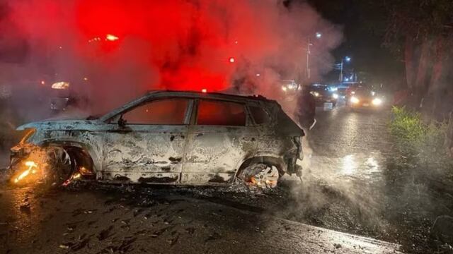 Violencia en Tabasco; quema de vehículos, bloqueo en vialidades, daños a negocios, y presencia de grupos armados