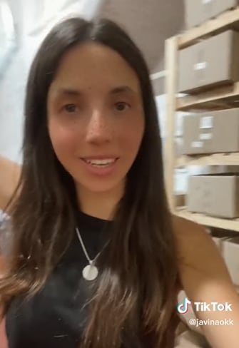 Abogada renuncia a su profesión para seguir su sueño; ahora vive de tangas.