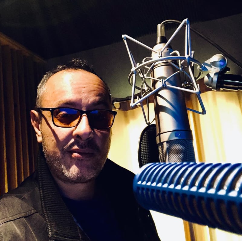 Ricardo Tejedo quien hace de Rey Tritón en La Sirenita live action.