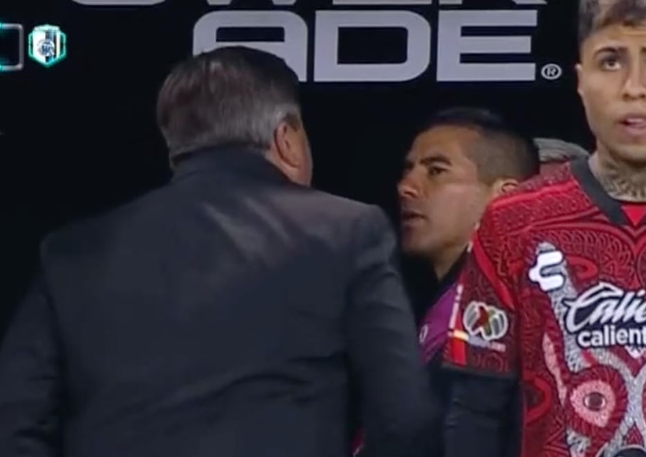 Miguel Herrera volvió a ser expulsado.