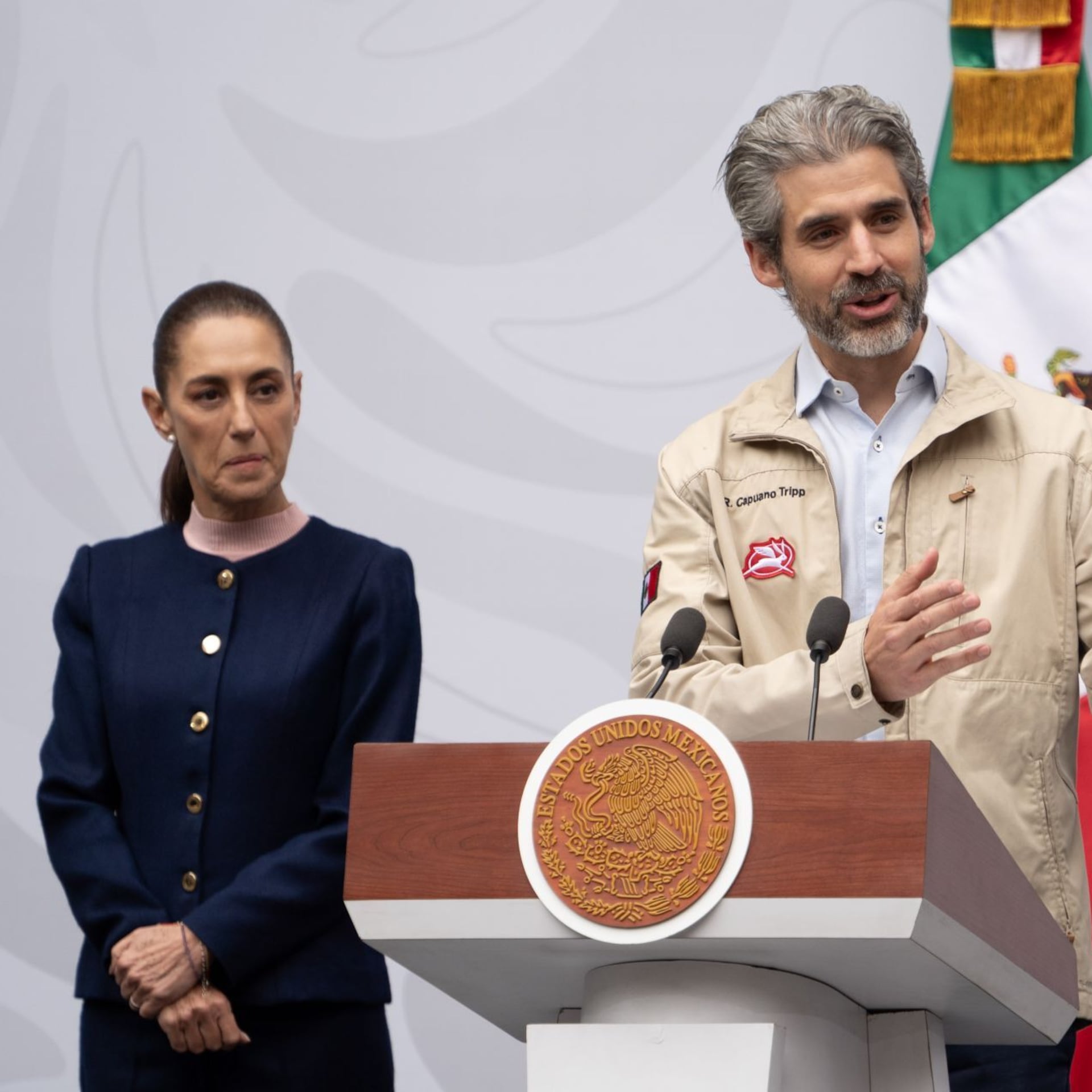 Roberto Capuano presenta Olinia Van, tercer modelo eléctrico mexicano