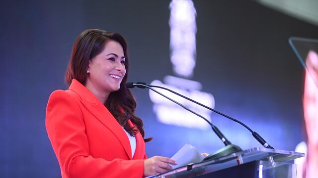 Tere Jiménez en arranque de producción del Nissan Kicks 2025