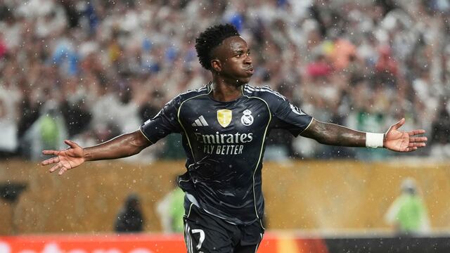 Vinicius Jr. en el Real Madrid vs RB Salzburg.