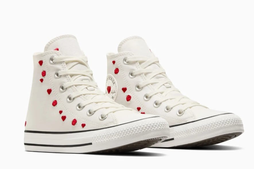 Converse de San Valentín