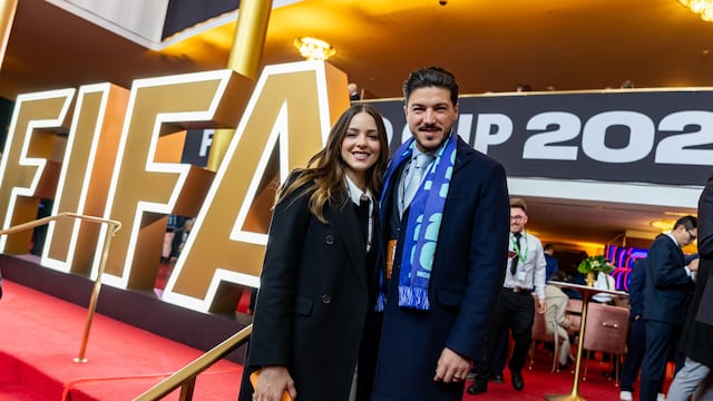 Samuel García da la bienvenida a la Selección de Holanda a Nuevo León
