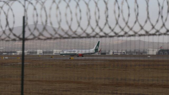 Sedena rechaza haber comprado combustible robado para construir el aeropuerto