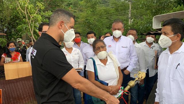 Alejandro Murat visita a la Costa