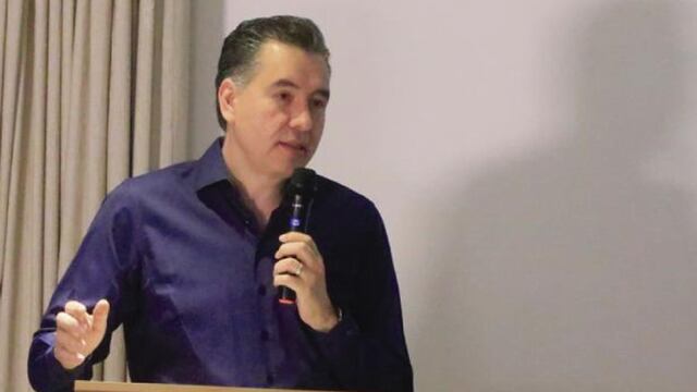 Waldo Fernández. Renuncia.