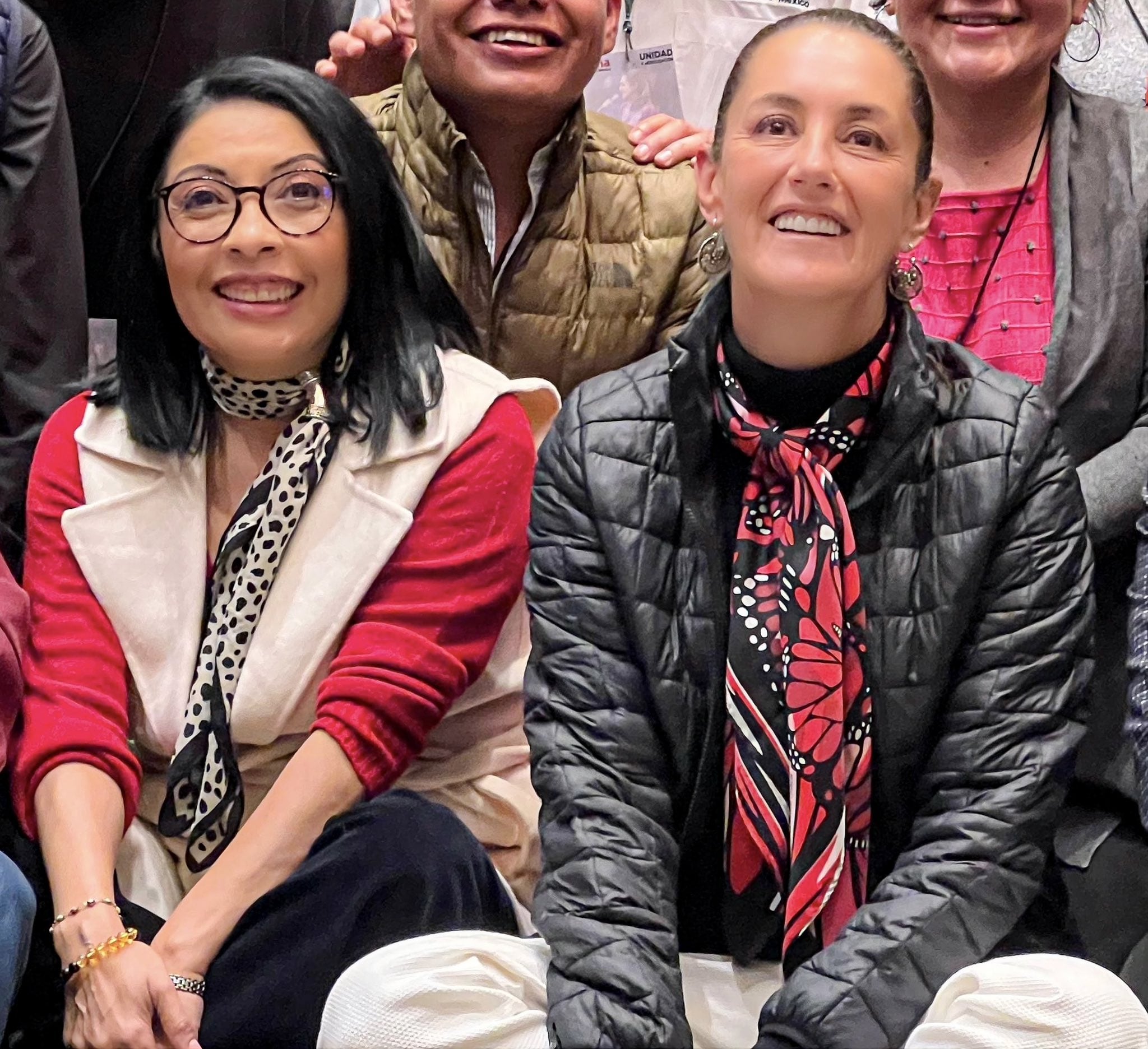 Esthela Damián y Claudia Sheinbaum.