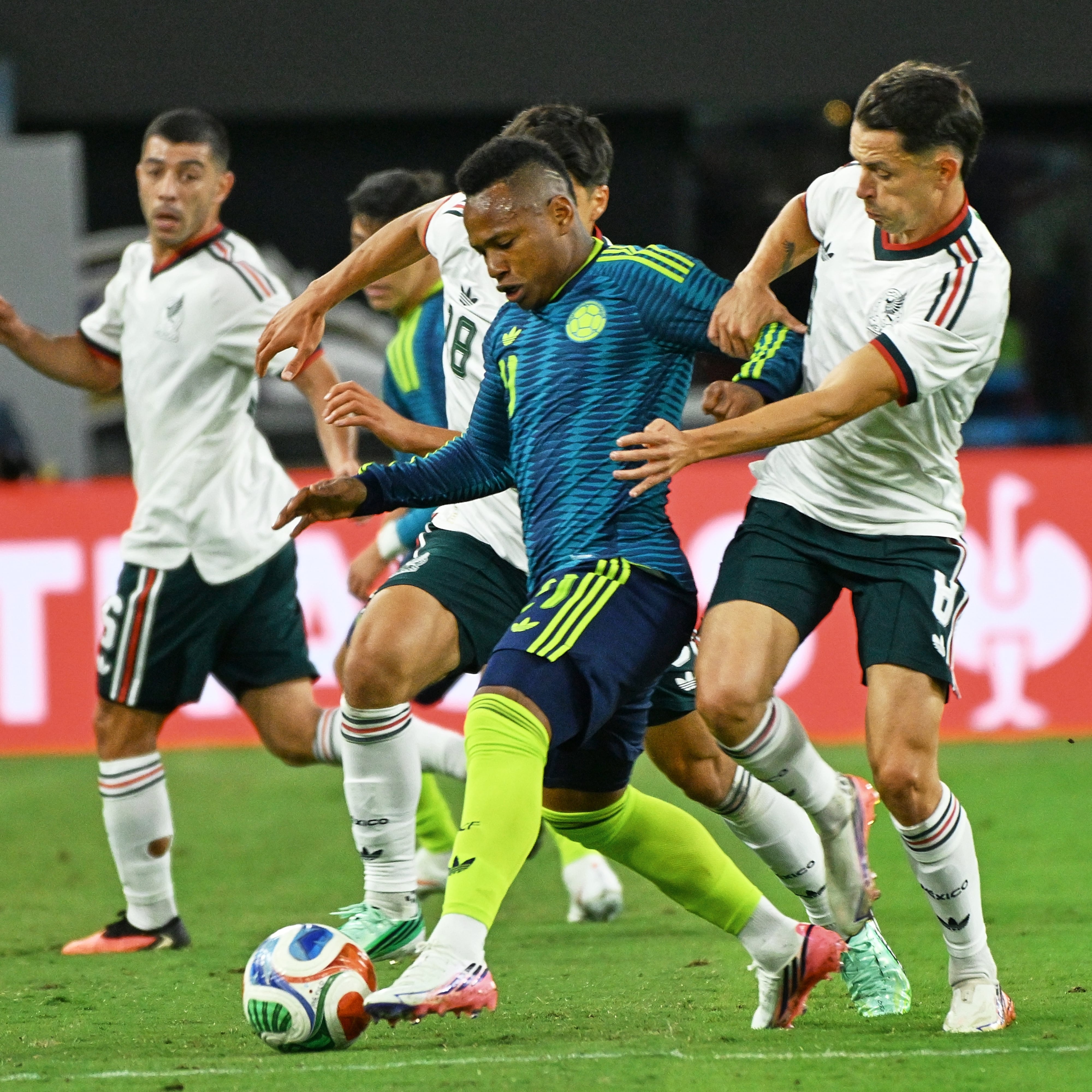 México empata ante Colombia en el debut de Rafael Márquez como entrenador