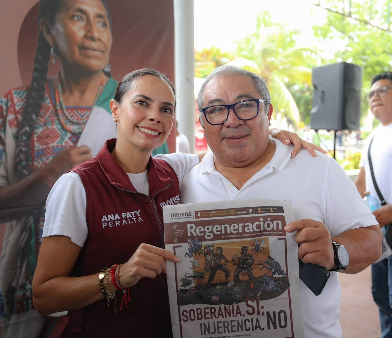 Ana Paty Peralta participa en asamblea y recorrido casa por casa en Tulum.