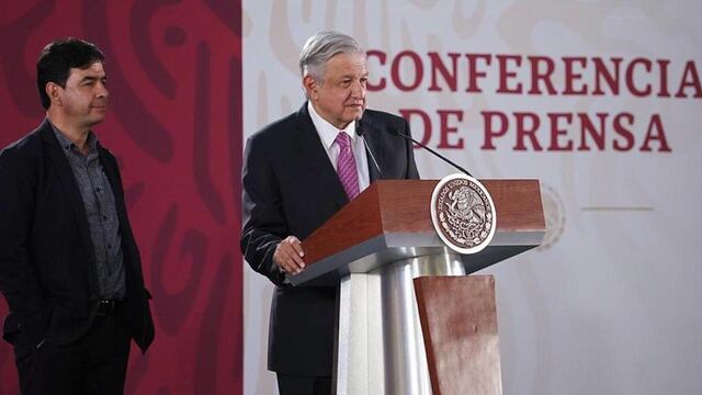 Jesús Ramírez, vocero de Presidencia, y el presidente Andrés Manuel López Obrador.