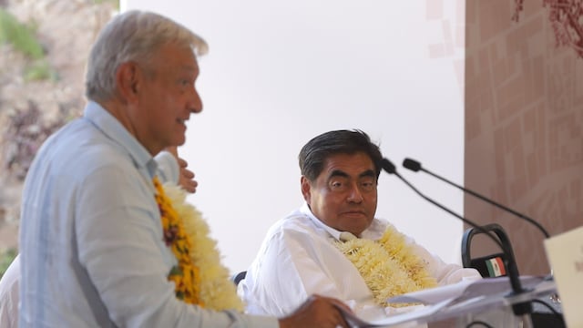 Miguel Barbosa es acompañado en Puebla por AMLO