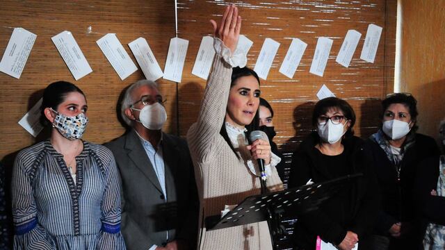 Mariana Moguel, hija de Rosario Robles