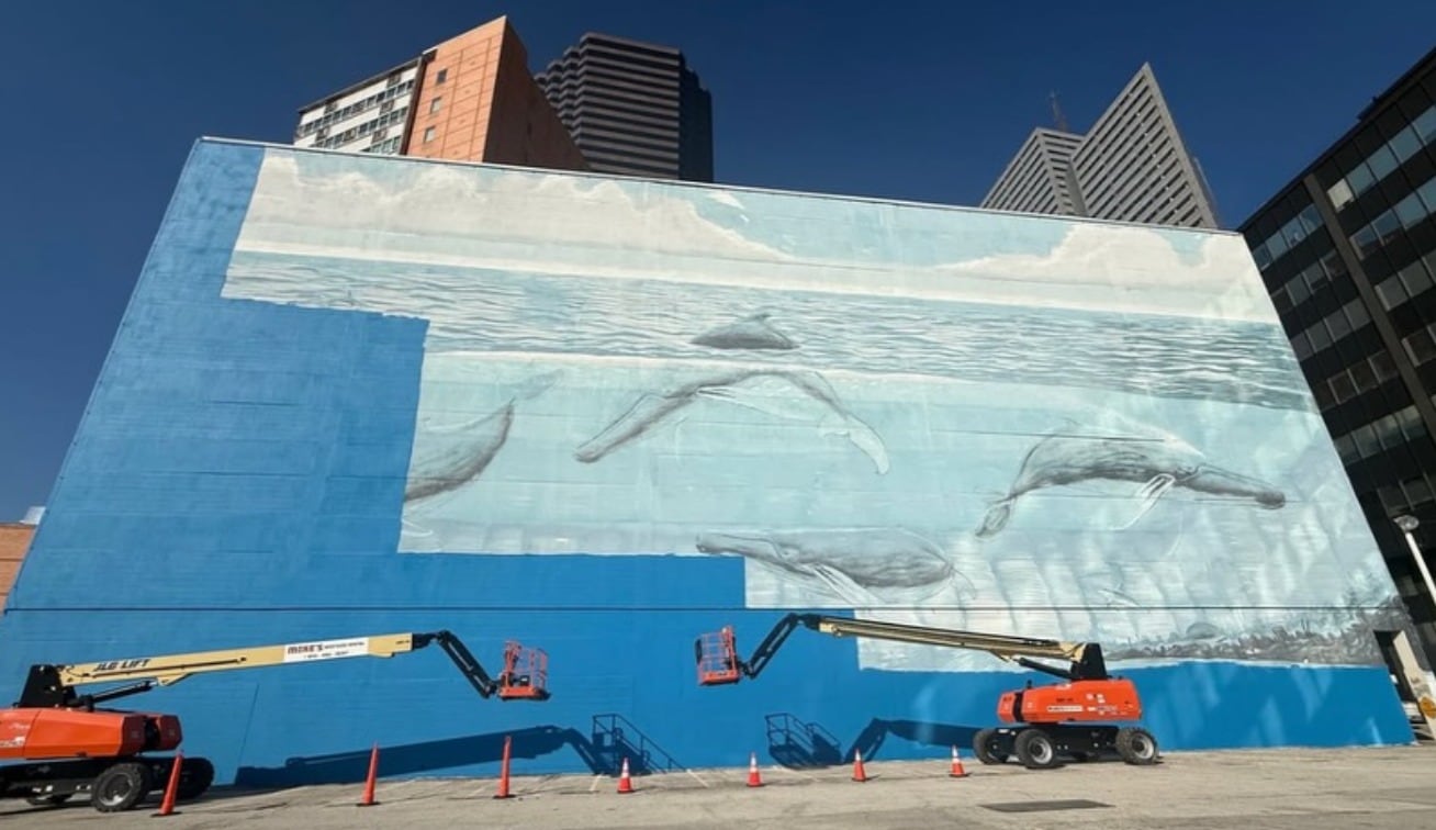 Robert Wyland, el creador de las famosas Whaling Walls.