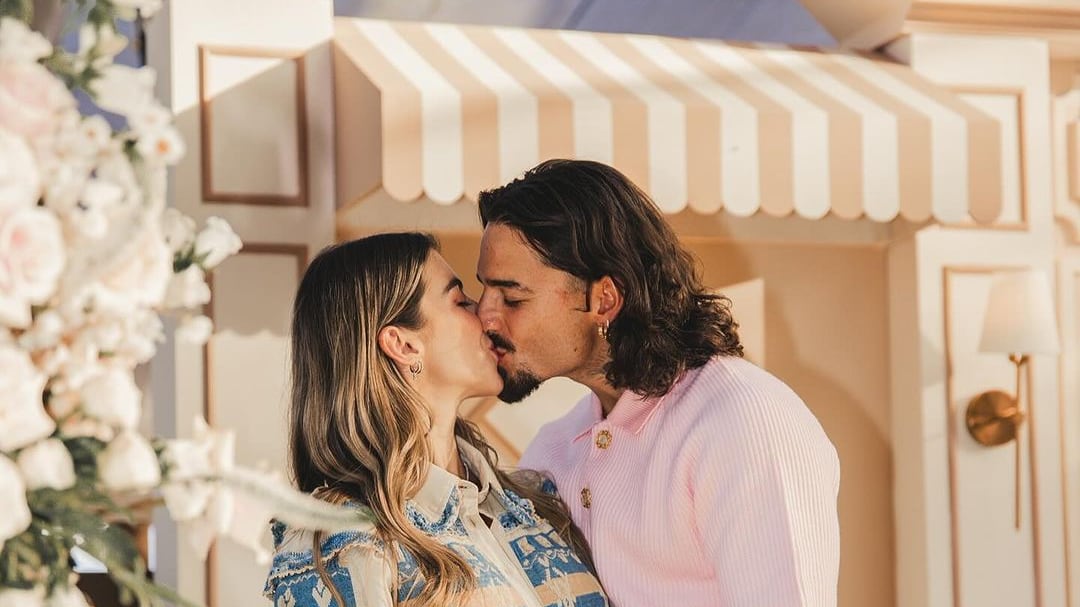 Maluma y Susana Gómez celebraron un baby shower de “rodeo parisino” en honor al nombre de su hija