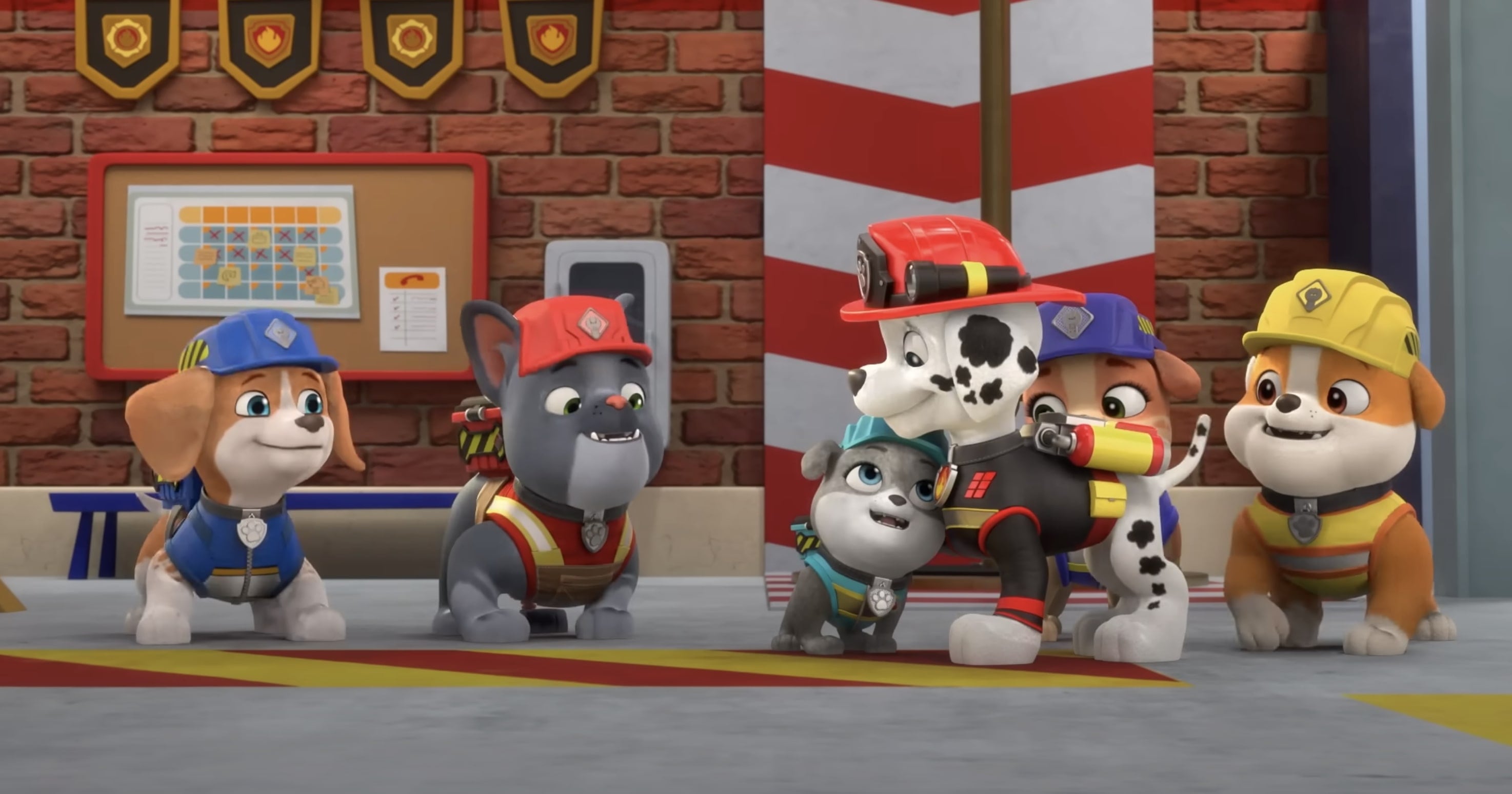 Marshall y Rubble construyen una estación de bomberos