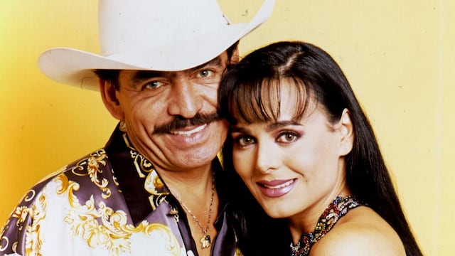 Maribel Guardia cuenta que se echó a Joan Sebastian con todo y la pata tiesa.