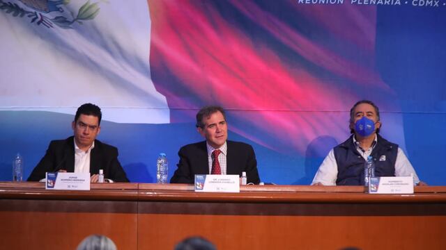 Lorenzo Córdova en plenaria del PAN