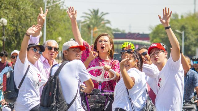 Xóchitl Gálvez, integrante del Frente Opositor, acudió al parque fundidora donde fue parte de una "rodada"