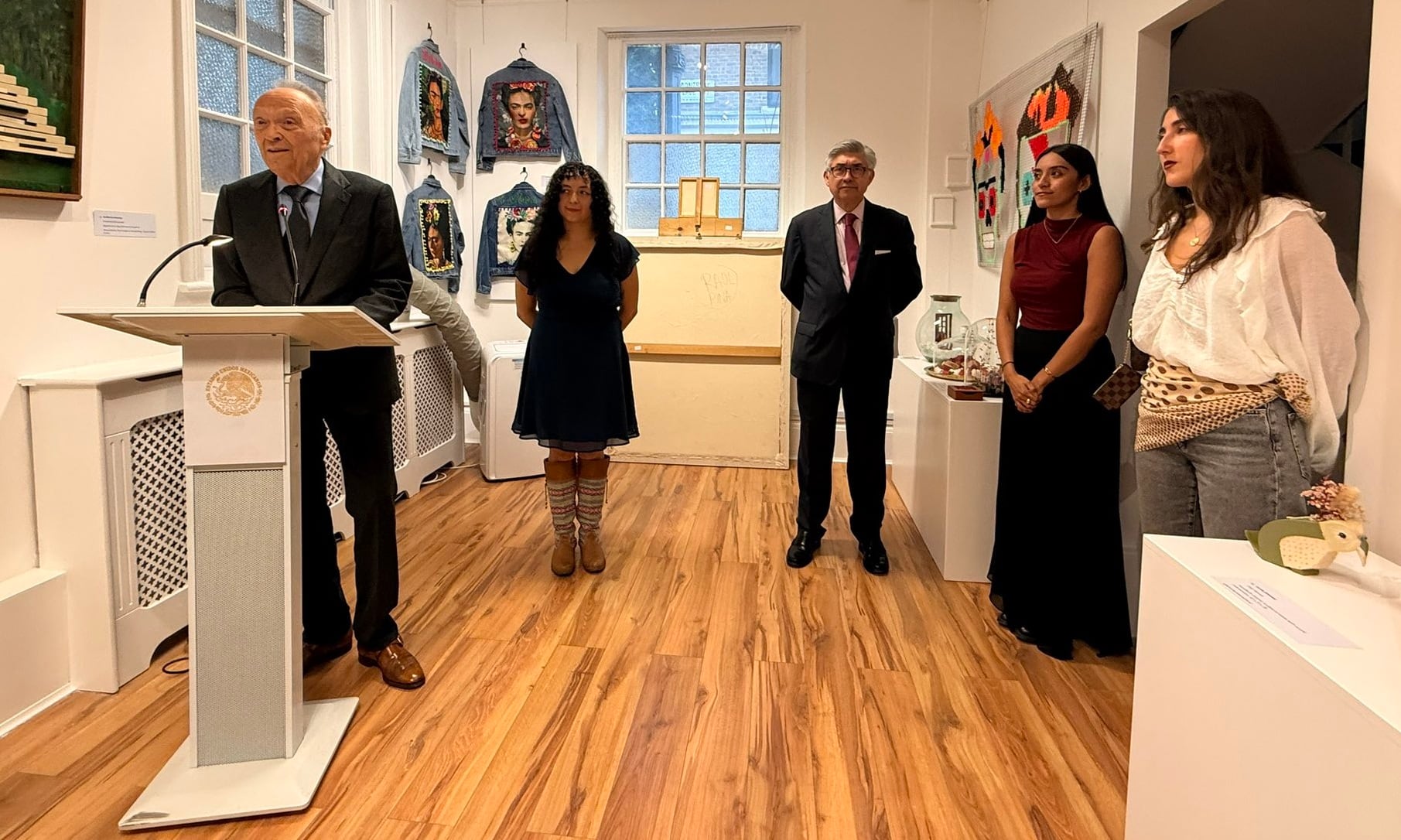 Gertz Manero reaparece como embajador en Reino Unido durante homenaje a Frida Kahlo