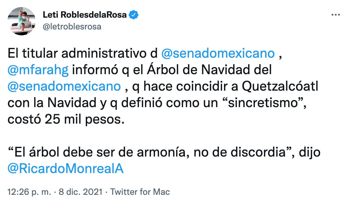 Tuit sobre el árbol de Navidad en el Senado con Quetzalcóatl