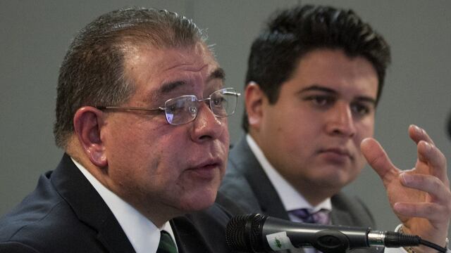 Mario Di Costanzo. Llamado.