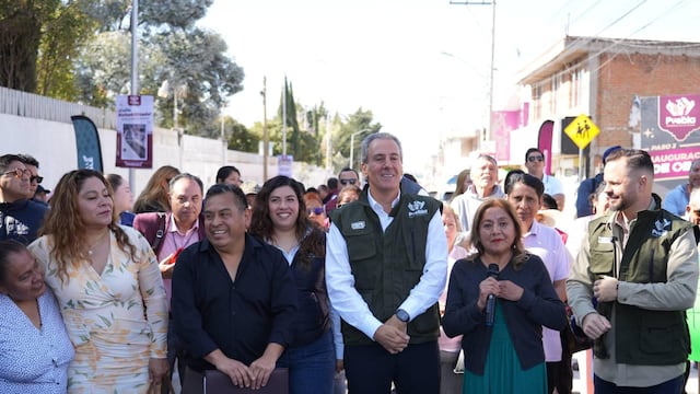 Pepe Chedraui entrega rehabilitación vial en la colonia Santa Margarita