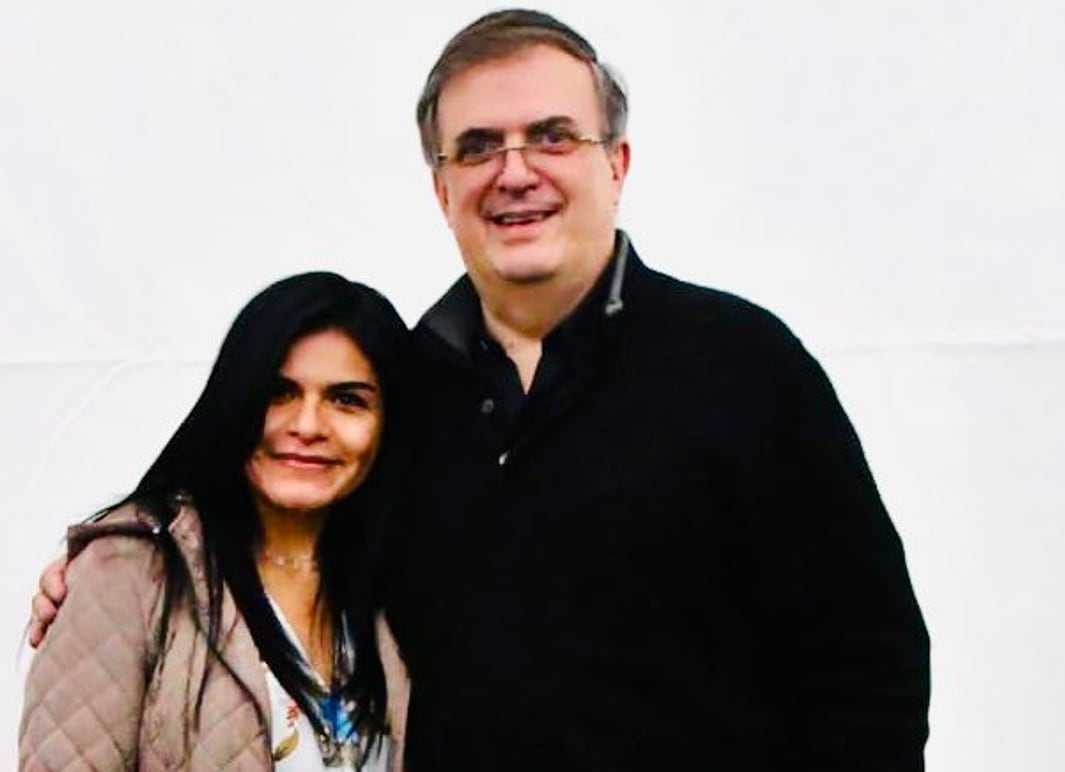 Funcionaria de la CDMX denuncia que le piden renuncia por simpatizar con Marcelo Ebrard