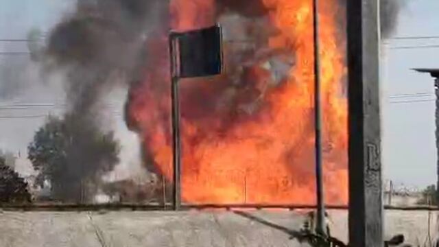 Incendio en Río de los Remedios, con dirección a autopista México-Pachuca