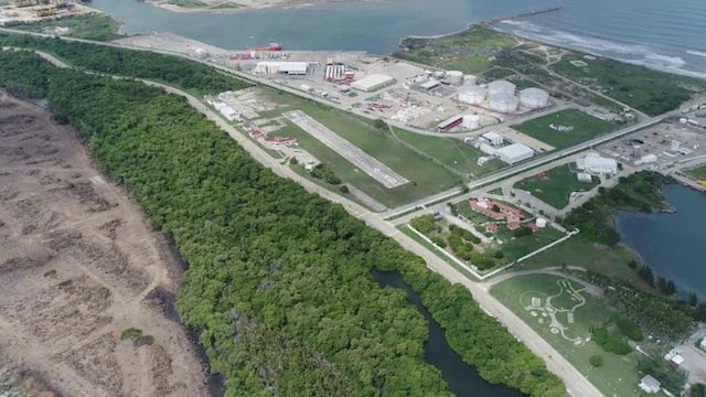 Construcción de Refinería de Dos Bocas.