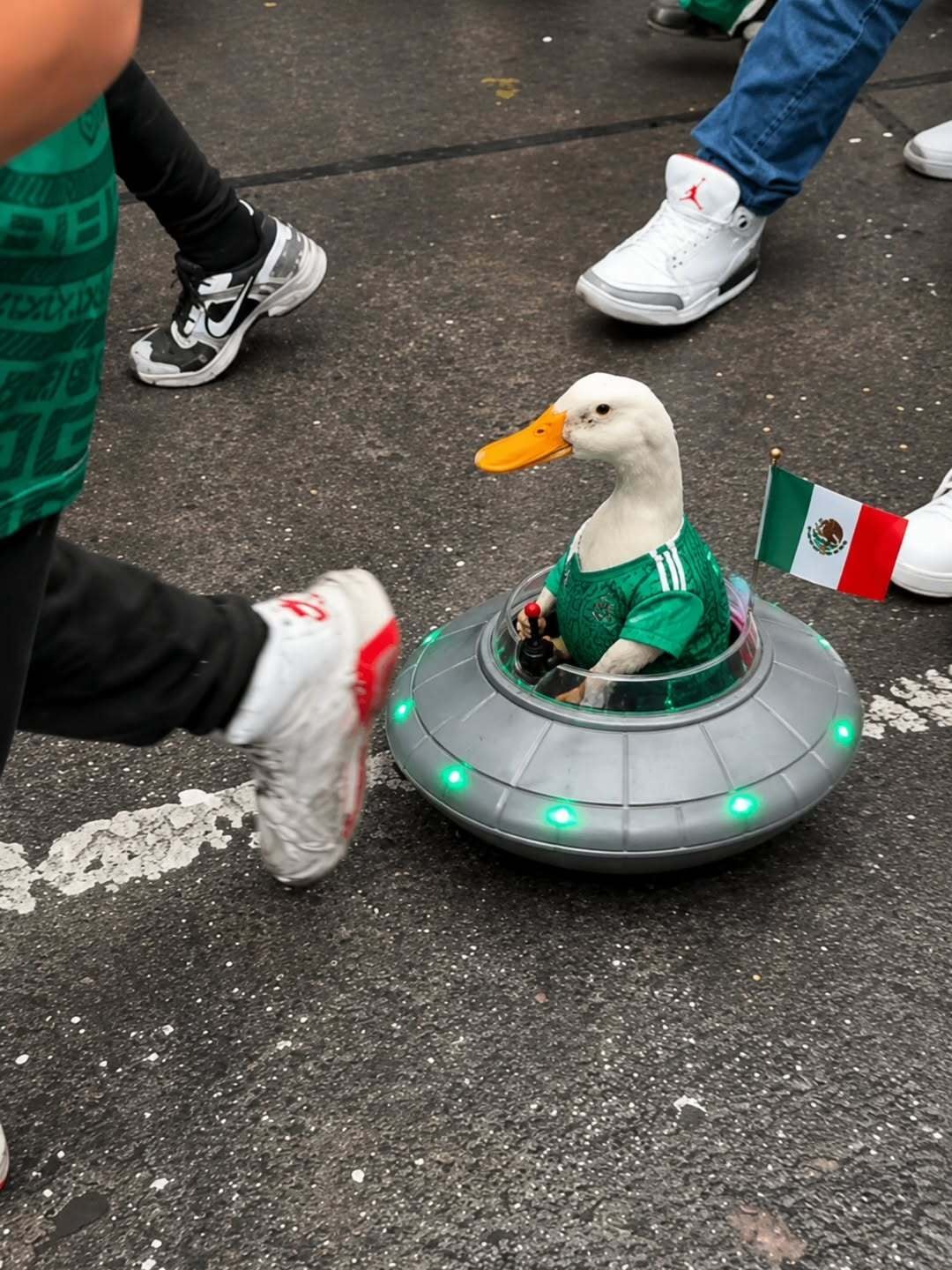 Predicción de Vó Bahiana sobre extraterrestres en el partido de Brasil vs Escocia, provoca invasión de memes en redes
