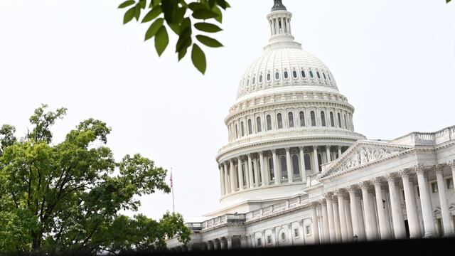 Estados Unidos prepara el impuesto de 3.5 a remesas