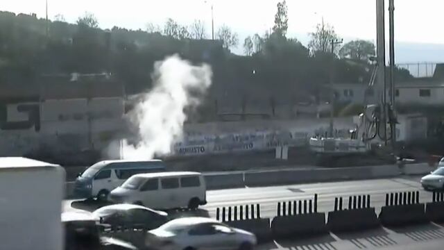 Construcción del trolebús en la autopista México-Puebla