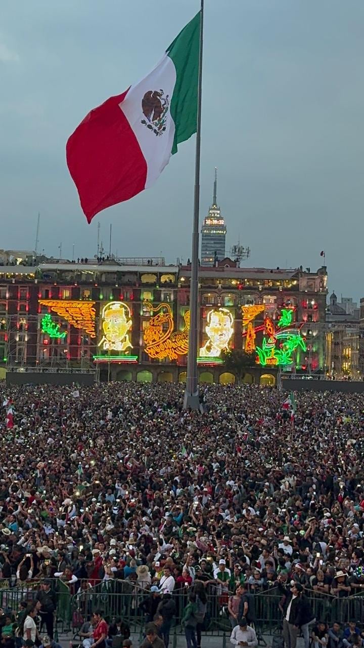 Grito de Independencia en el Zócalo CDMX