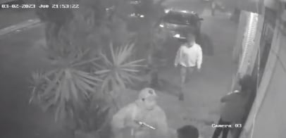 Intentan robar a pareja afuera de su domicilio en Naucalpan