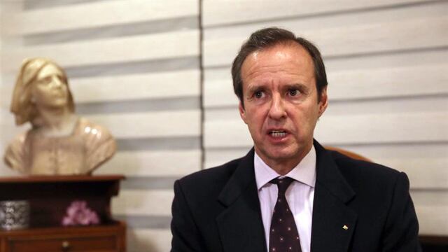 Tuto Quiroga, se destapa para contender por elección presidencial en Bolivia